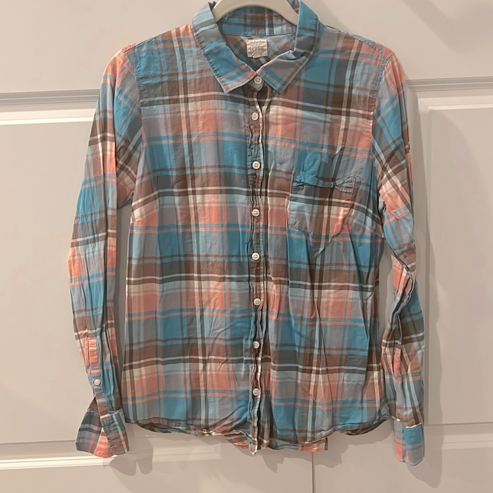 J.CREW PLAID BUTTON UP TOP